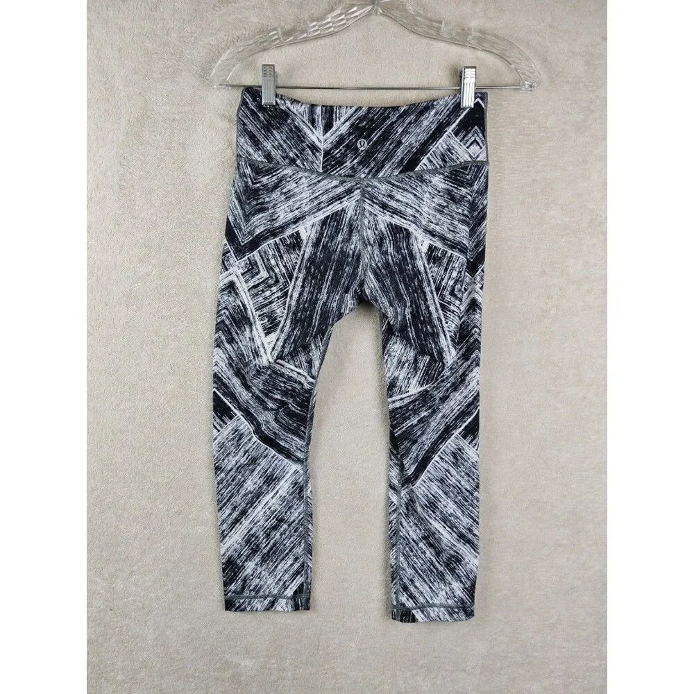Lululemon Women’s Cropped Washington DC Soul Cycle Athletic Leggings Size 6